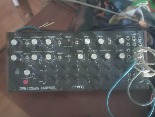 Πωλειται Moog Dfam