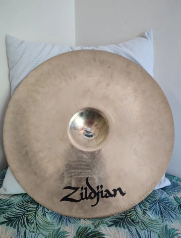 Zildjian A Custom 20" Ride.