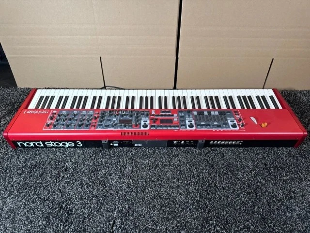 Nord Stage 3 88 keys for sale In good   condition.