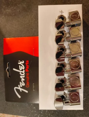 Σετ κλειδιά Fender American Standard Tuners (Chrome)