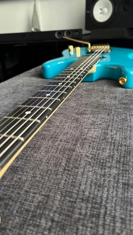 Charvel Pro-Mod San Dimas Miami Blue