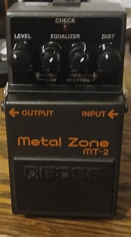 Boss mt2 σε άριστη κατάσταση 