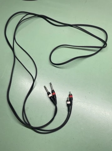 Studio Cable Bundle – 28 Audio &amp; MIDI Cables + Peda