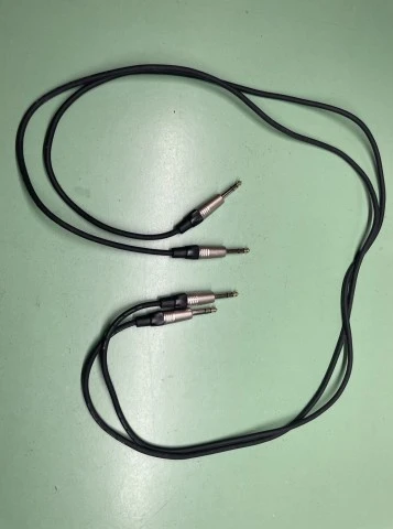 Studio Cable Bundle – 28 Audio &amp; MIDI Cables + Peda