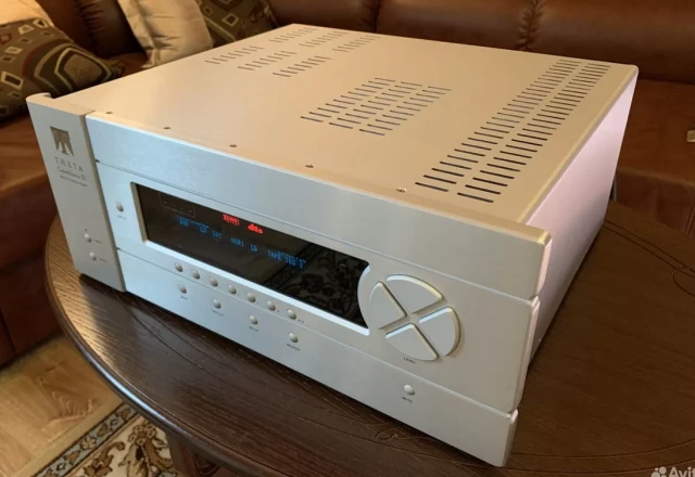 THETA CASABLANCA II Digital Preamplifier -DAC