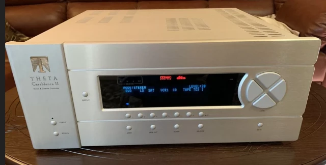 THETA CASABLANCA II Digital Preamplifier -DAC