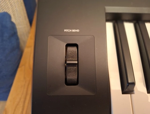 YAMAHA PSR E473