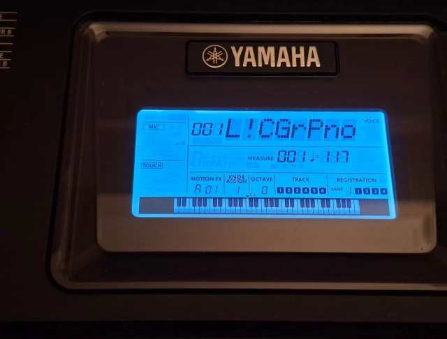 YAMAHA PSR E473