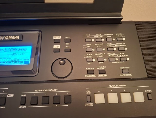 YAMAHA PSR E473