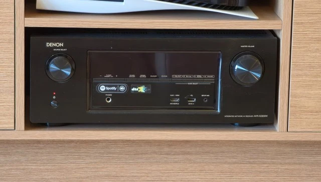Πωλείται Denon AVR-X2200W