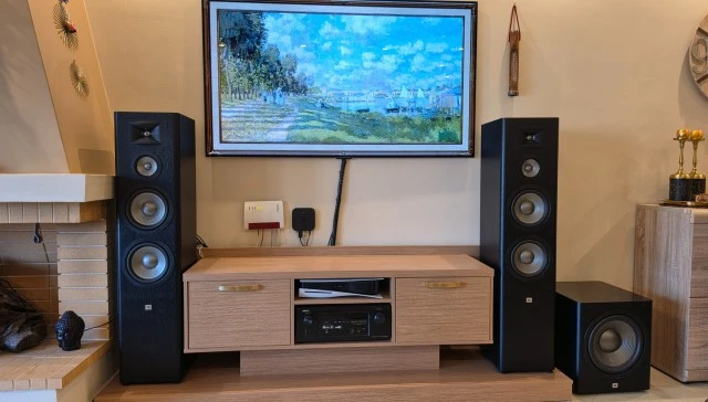 Πωλείται Denon AVR-X2200W