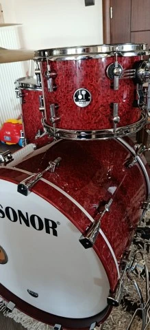 Ζητειται τομ 10'' sonor delite