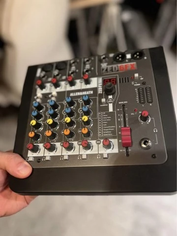 Κονσόλα Allen &amp; Heath Zed-6fx