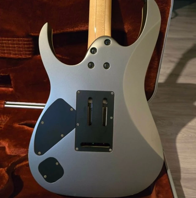 Πωλείται Ibanez RG2620E-CBK Prestige