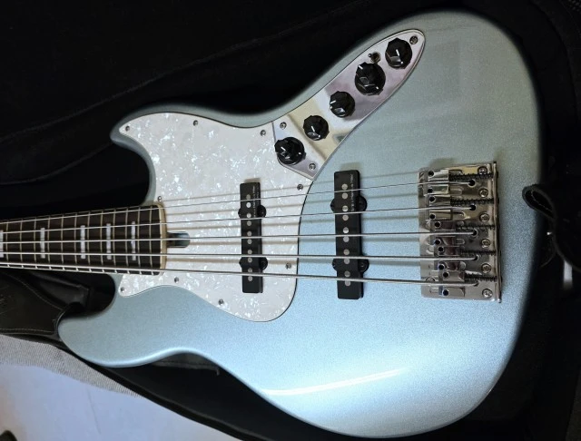 Marcus Miller V7 Alder-5 2nd Gen