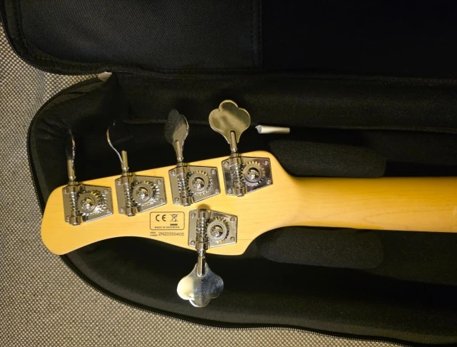 Marcus Miller V7 Alder-5 2nd Gen