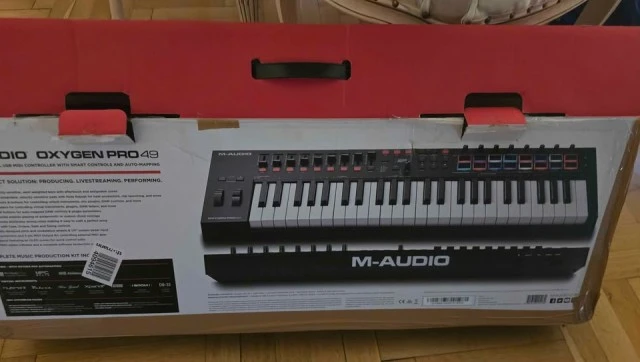 *ΕΥΚΑΙΡΙΑ * Μ audio Oxygen Pro 49 Midi Keyboard
