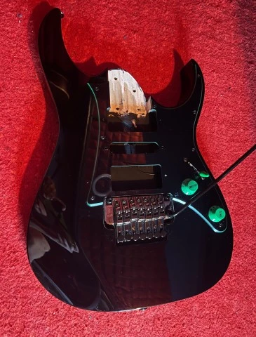 Ibanez Universe Body/Tremolo 