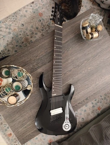 Harley Benton 458bk multi scale 8 string 