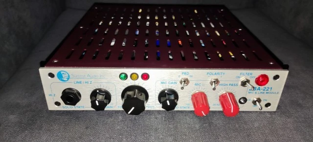 Summit Audio 22ba 221 mic/line Preamp.