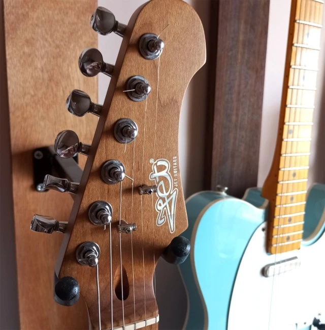 *UPGRADED SUPER STRAT* JET JS300