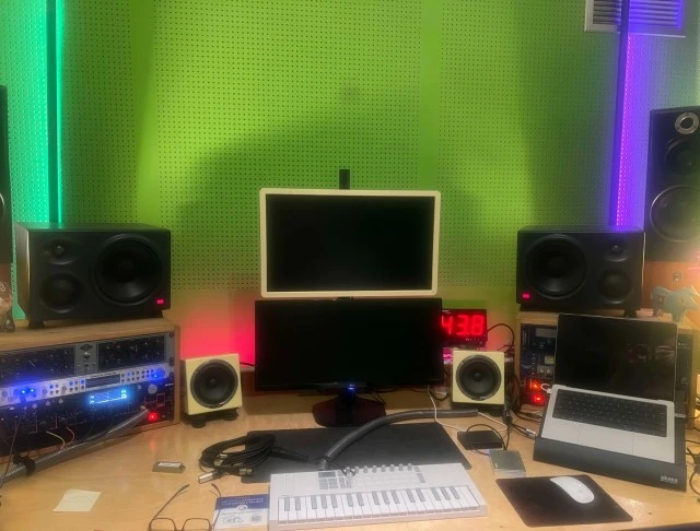 Klein &amp; Hummel O300 – Ενεργά Studio Monitors 3 Δρόμ