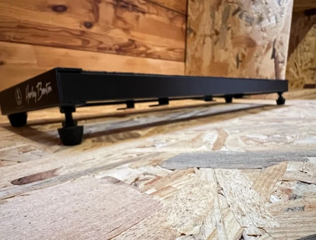 pedalboard Harley Benton SpaceShip 50C με θήκη μεταφορά