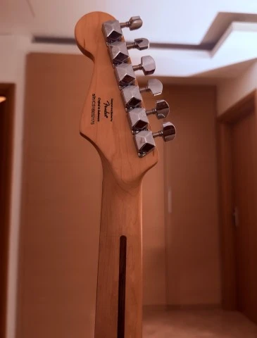 SQUIER BULLET STRATOCASTER HT HARD TAIL