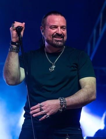 Ζητείται τραγουδιστής για Heavy Metal 