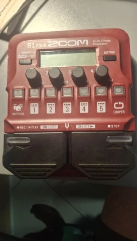 Zoom B1 Four Bass Multi Effect Pedal