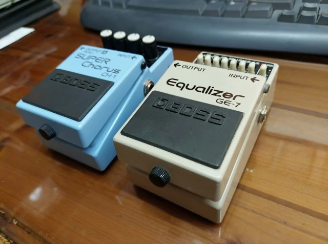 BOSS SUPER CHORUS &amp; EQUALIZER ΠΑΚΕΤΟ