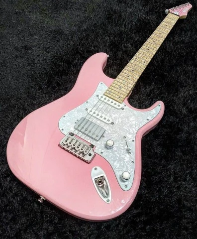 Πωλείται κιθάρα Kiesel Delos light pink 