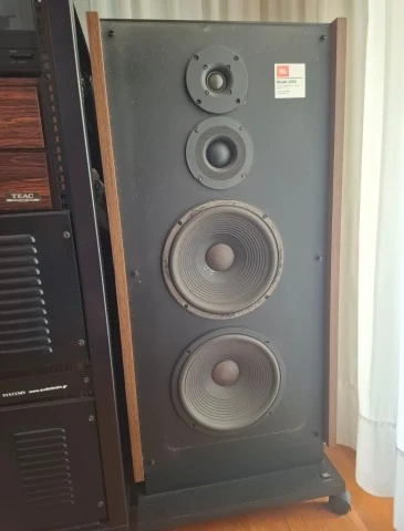ΗΧΕΙΑ JBL J350 (ΔΥΟ) 1995 ΠΑΝΩ ΣΤΙΣ ΒΑΣΕΙΣ ΤΟΥΣ