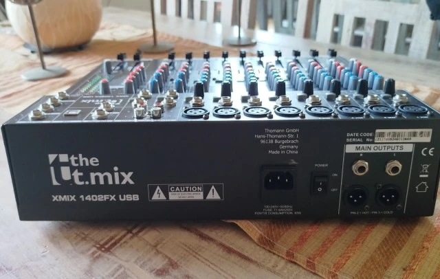 The t.mix xmix 1402FX USB κονσόλα ήχου