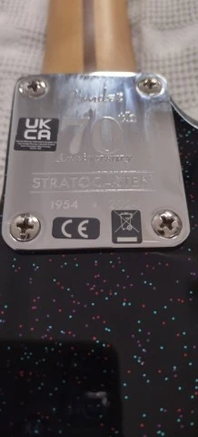 Πωλείται 70th Anniversary limited edition Stratocaster 