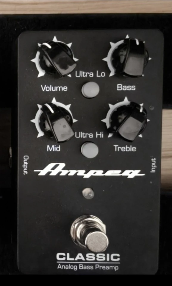 Ampeg Classic Analog Bass Preamp Πετάλι Preamp Ηλεκτρικ