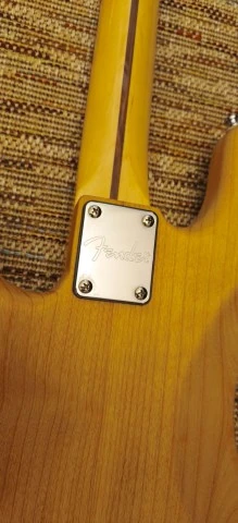 Fender  custom parts 