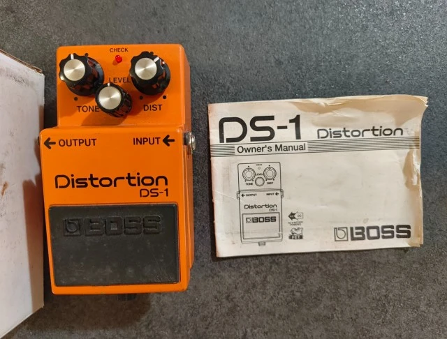 Boss DS-1 Distortion (με αυθεντικό manual)