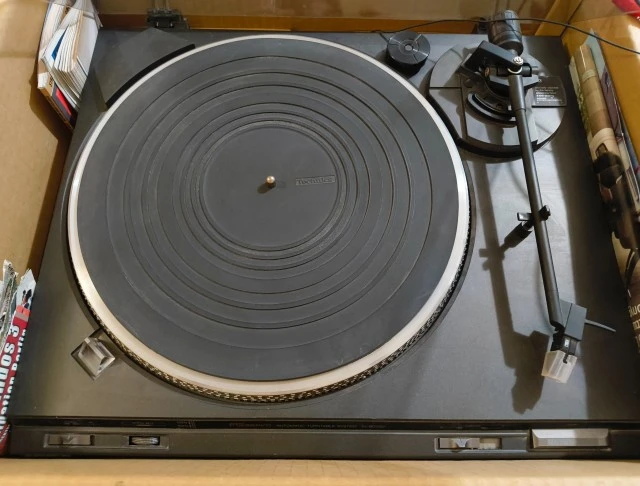 Πικάπ Technics SL-BD22D + Προενισχυτής TEC TC-720