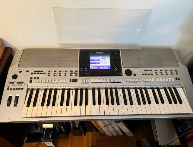 Yamaha psr or700