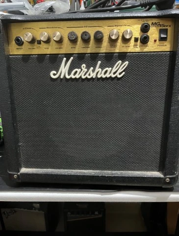 Marshall mg 15 DFX