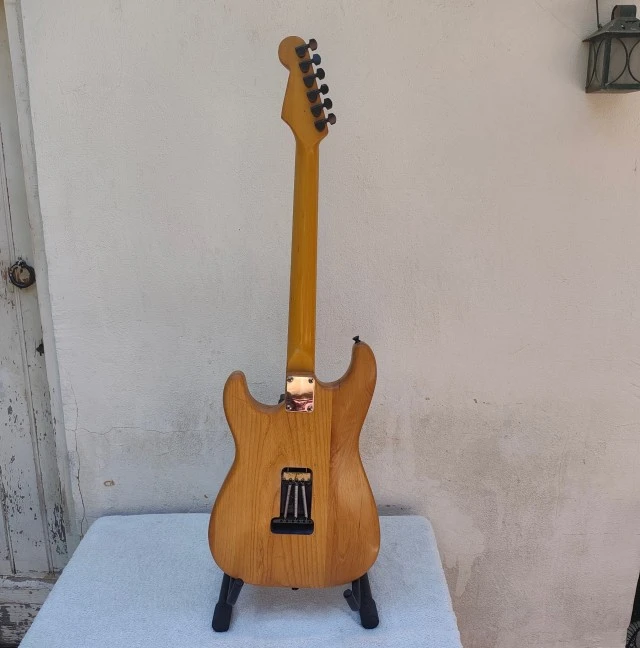 Custom Strat.