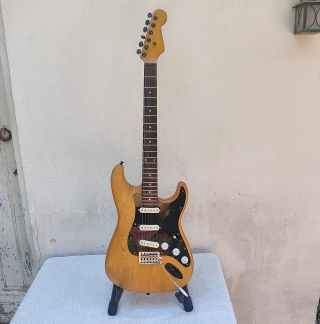 Custom Strat.
