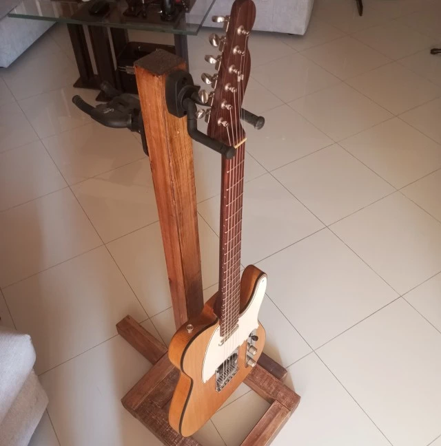 CUSTOM TELECASTER