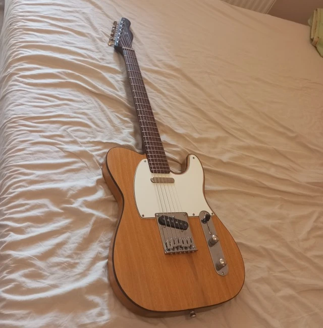 CUSTOM TELECASTER