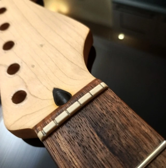 SQUIER BULLET STRAT NECK