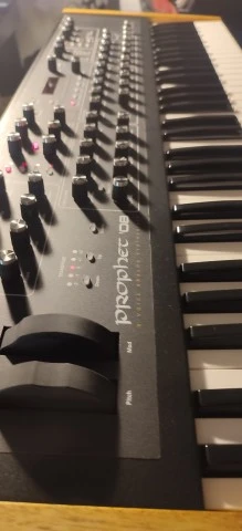 Dave Smith Prophet 8