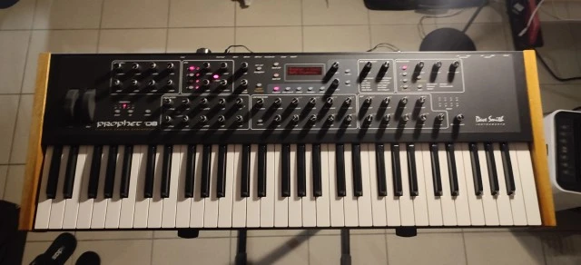 Dave Smith Prophet 8