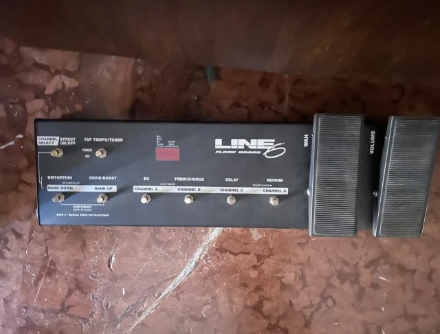 **Line 6 Flextone II Plus \+ Flextone Cab \+ Floorboard
