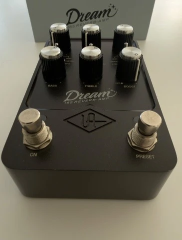 Universal Audio Dream '65 pedal